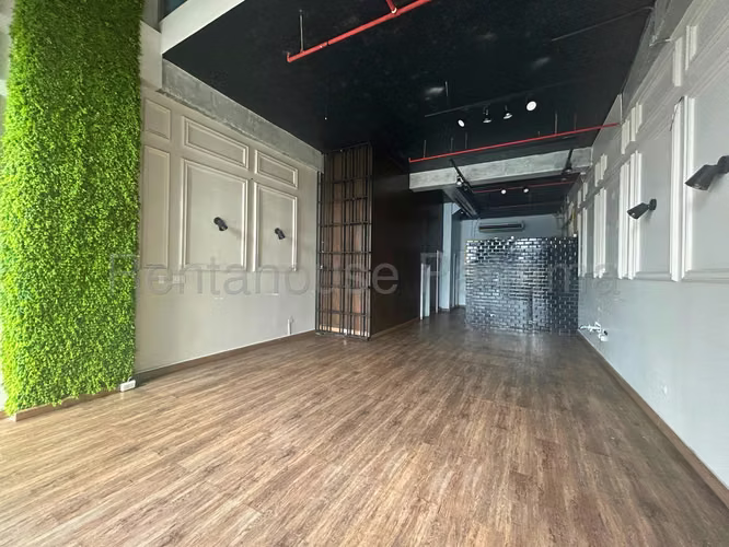 Local Comercial de 110mts en Alquiler en San Francisco 27PPM1863 - Imagen 5