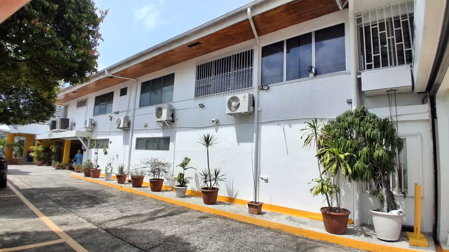 El Carmen. Casa 750mts. Uso comercial 7est $800,000.00neg - Imagen 6