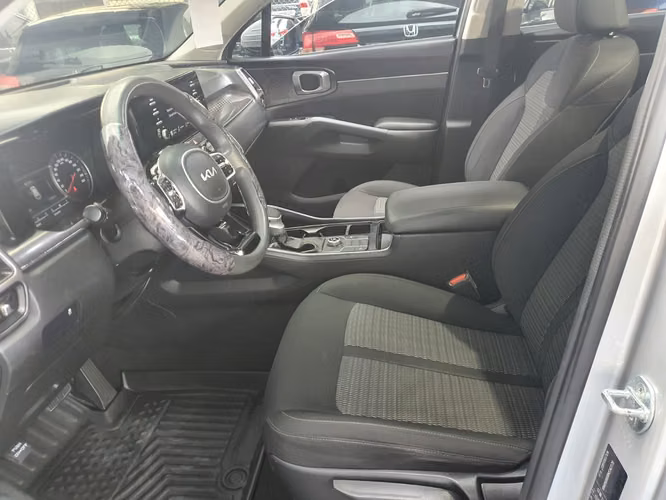 KIA SORENTO 2022 - Imagen 9