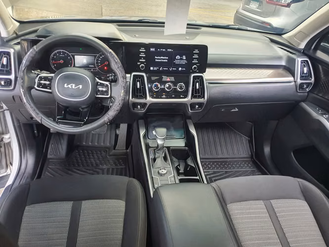 KIA SORENTO 2022 - Imagen 12