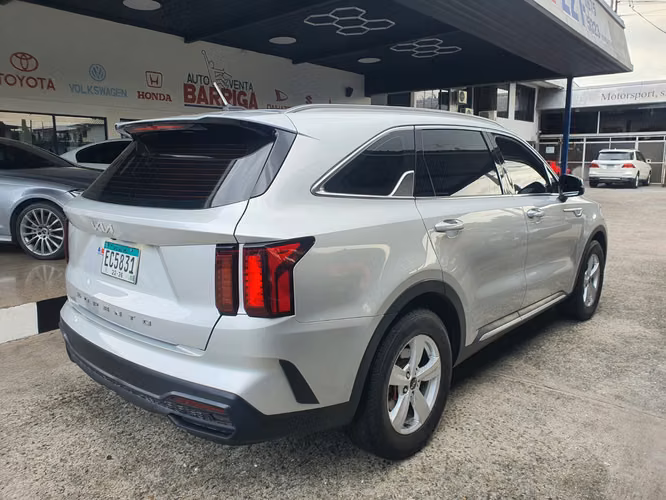 KIA SORENTO 2022 - Imagen 4