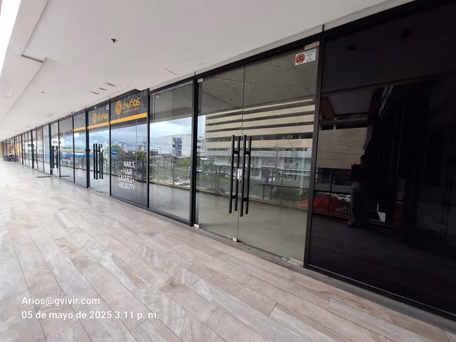 Liberty Plaza. Local 115mts terminado AC $2145.26 - Imagen 6