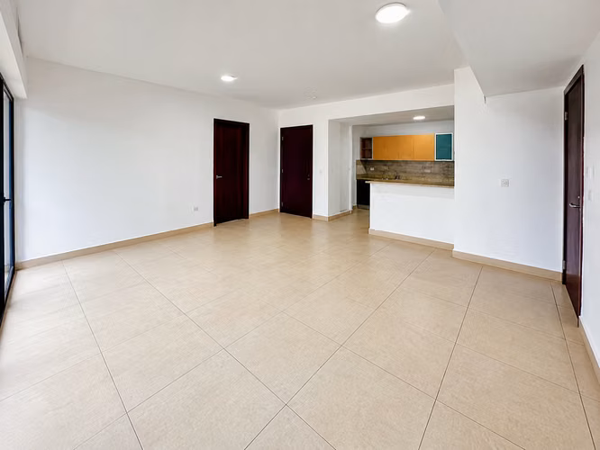 Apartamento en Punta Pacifica I con balcón y vista a la ciudad - Imagen 5