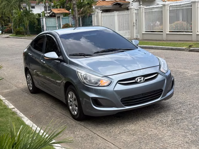 Hyundai Accent Automático - Imagen 2