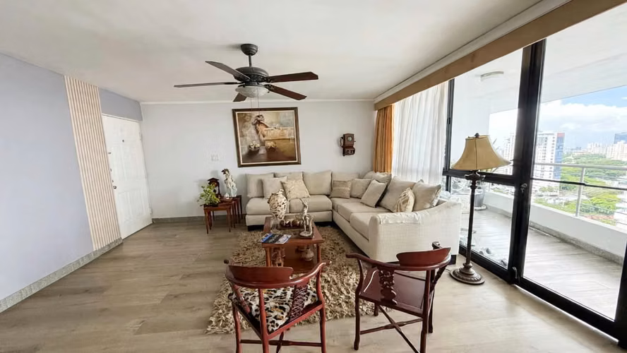 Apartamento en Punta Paitilla I con balcón y 2 parking - Imagen 3