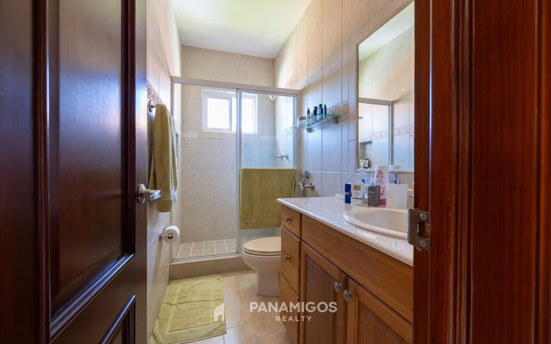 Casa amplia en venta en PH Palmeras del Este- Costa del Este - Imagen 12