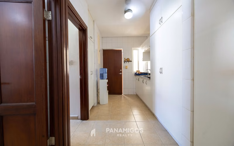 Casa amplia en venta en PH Palmeras del Este- Costa del Este - Imagen 11