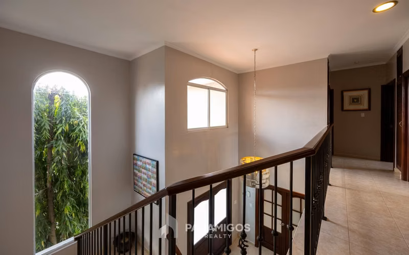 Casa amplia en venta en PH Palmeras del Este- Costa del Este - Imagen 3