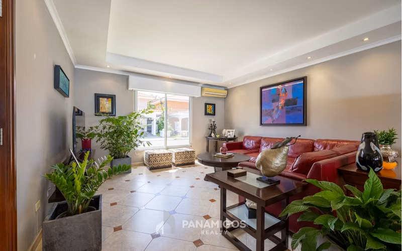 Casa amplia en venta en PH Palmeras del Este- Costa del Este - Imagen 10