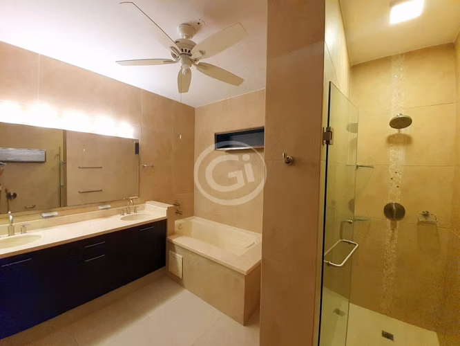 Alquiler Apartamento Embassy Club Garden Remodelado Cerca de Casa Club - Imagen 15