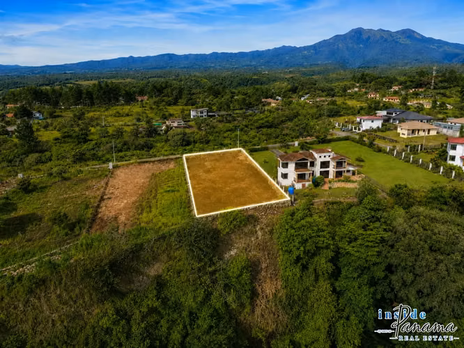 Lote con Vistas al Volcán Barú al océano en Boquete Panama - Imagen 14