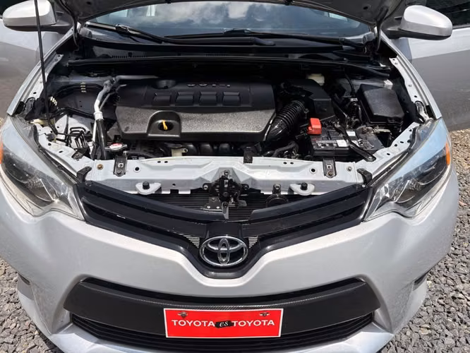 Toyota Corolla automático año 2014 Semi Full - Imagen 6