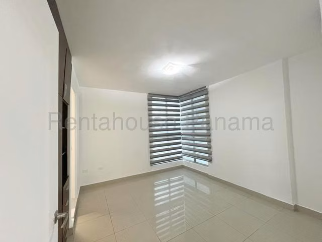 SE alquila apartamento con 2 parkings en Dos Mares - Imagen 14