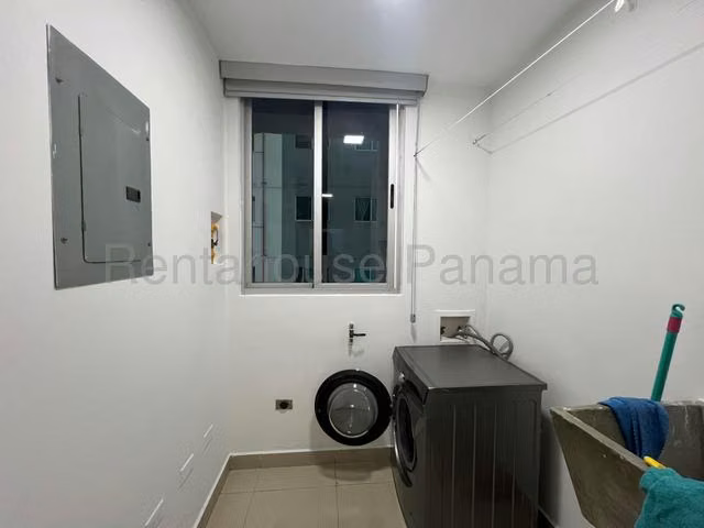 SE alquila apartamento con 2 parkings en Dos Mares - Imagen 6