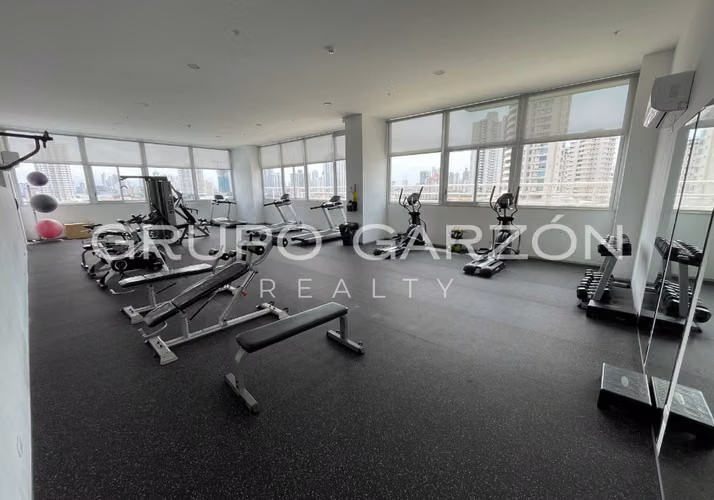 Se alquila apartamento en PH Venezia Tower (con 2 estacionamientos en El Carmen) - Imagen 17