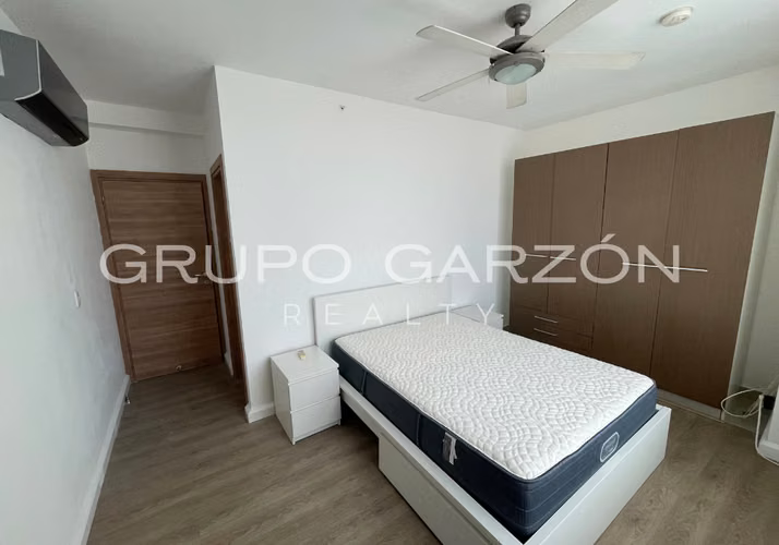 Se alquila apartamento en PH Venezia Tower (con 2 estacionamientos en El Carmen) - Imagen 15