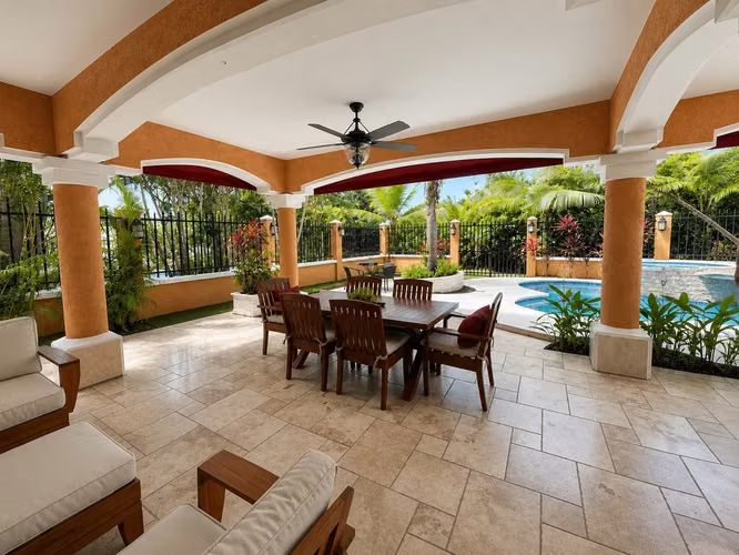 Casa en Clayton residencial privado I Con piscina privada y amplio patio - Imagen 11