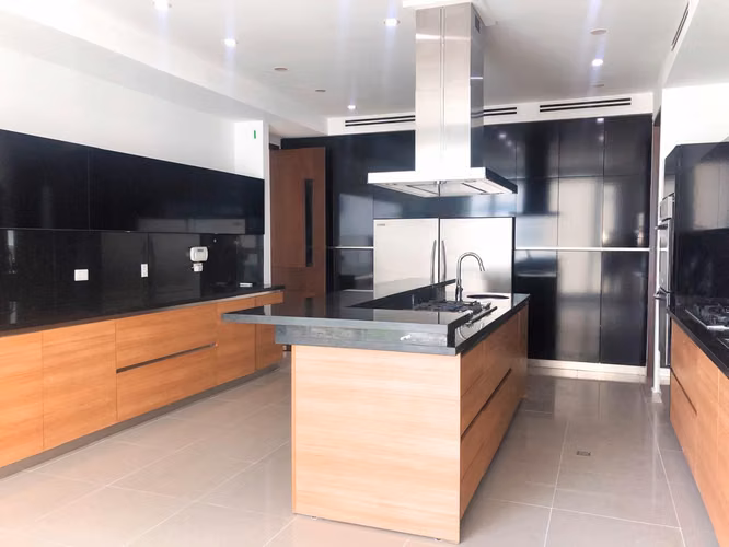 LUJOSO APARTAMENTO de 629 M² en COSTA DEL ESTE - FRENTE AL MAR