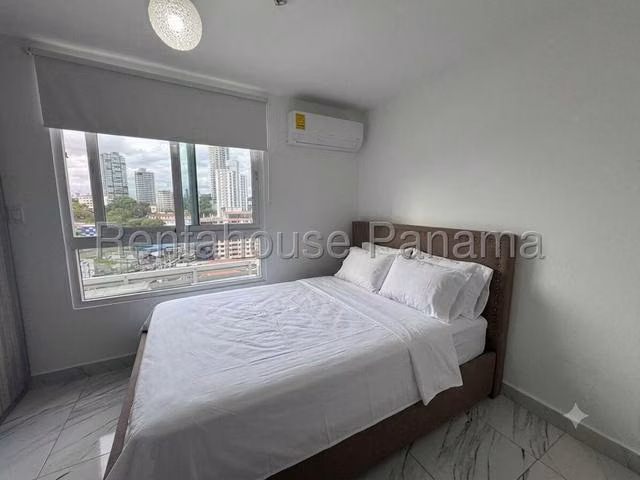 SE alquila apartamento amoblado en Bella Vista