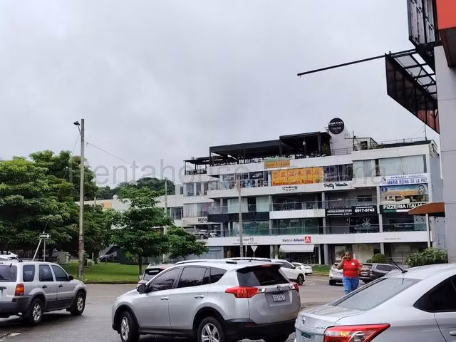 Alquiler de local comercial en Planta Baja-Altos de Panamá