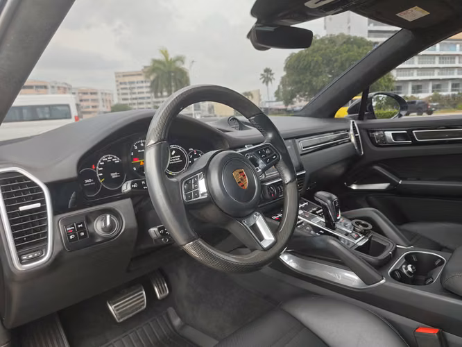Porsche Cayenne Turbo S E-Hybrid Coupe - Imagen 9