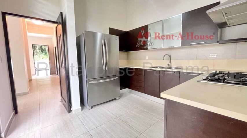 Alquiler Casa en Nativa Panamá Pacífico IH27-1888