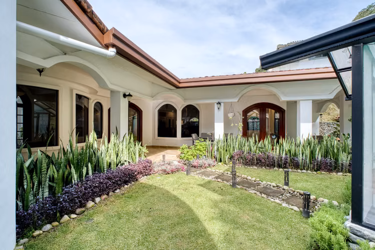 Elegante Casa en Boquete, Panamá