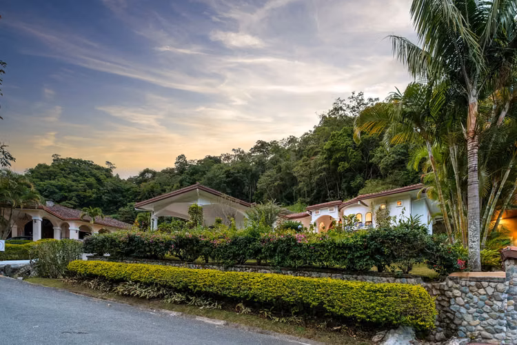Elegante Casa en Boquete, Panamá