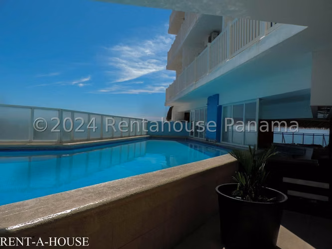 Apartamento en Venta en Coronado.