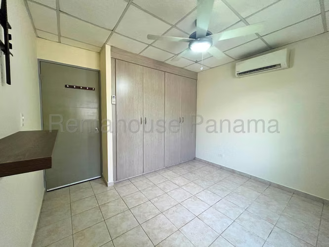 Casa en Venta en Tocumen. 26-2092.