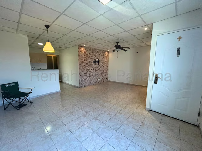 Casa en Venta en Tocumen. 26-2092.