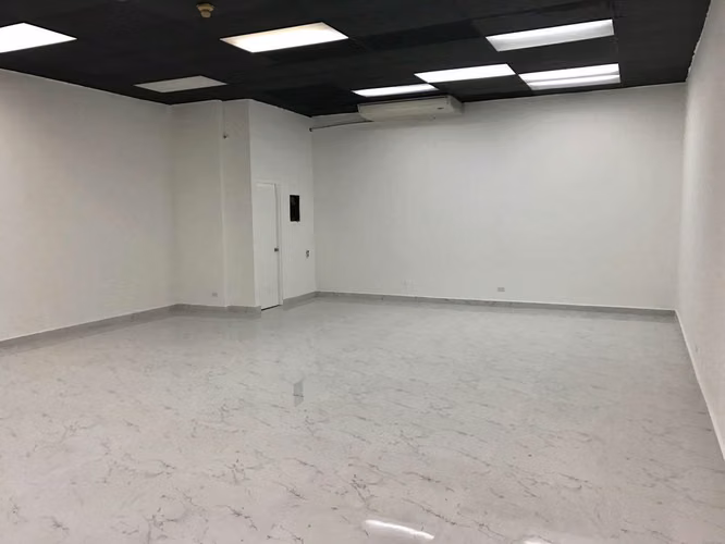 Alquiler de Local Comercial en Balboa Plaza