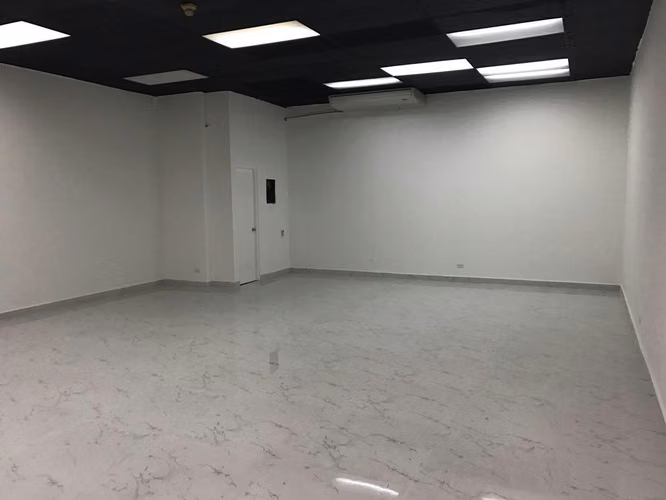 Alquiler de Local Comercial en Balboa Plaza