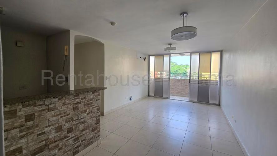 Se Vende Apartamento en Condado del Rey EH - Imagen 4