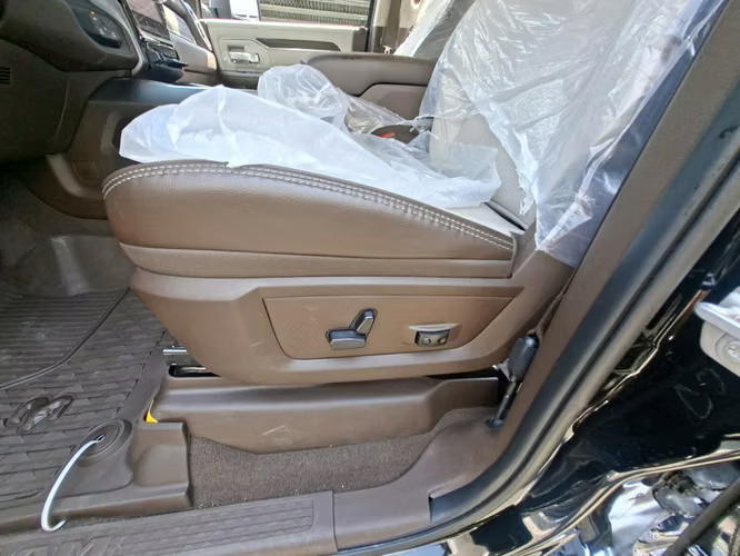 RAM 2500 Laramie 2025 - Imagen 10