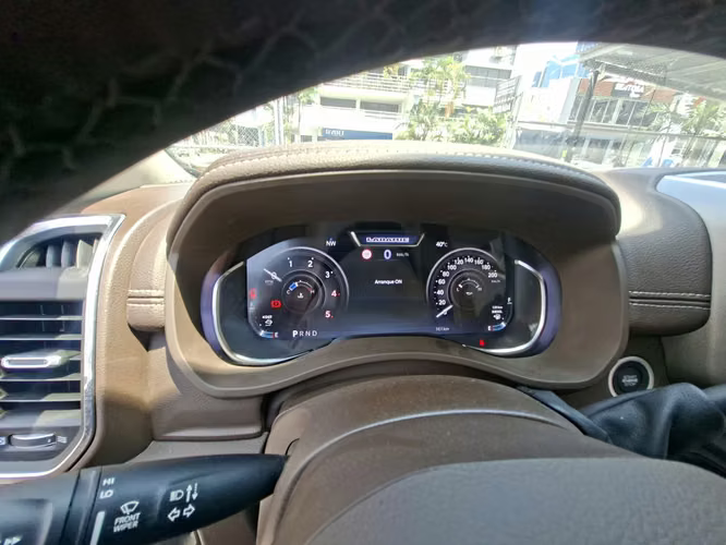 RAM 2500 Laramie 2025 - Imagen 13
