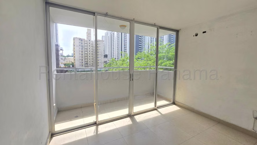 Se Vende Apartamento en Condado del Rey EH - Imagen 3