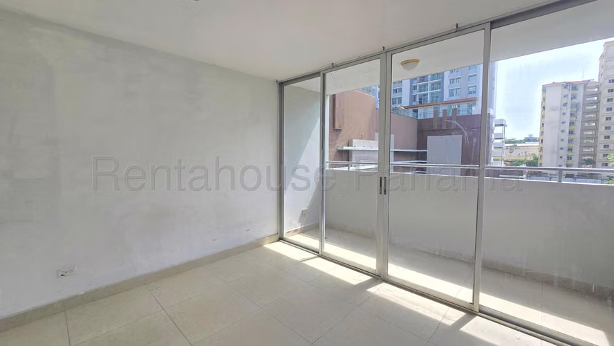 Se Vende Apartamento en Condado del Rey EH - Imagen 2
