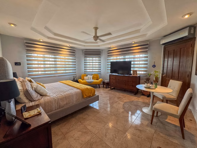 RESIDENCIA EXCLUSIVA EN DOS MARES