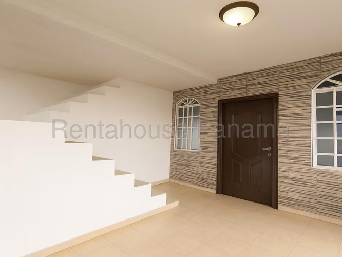 Se Vende Terreno en Parque Lefevre EH