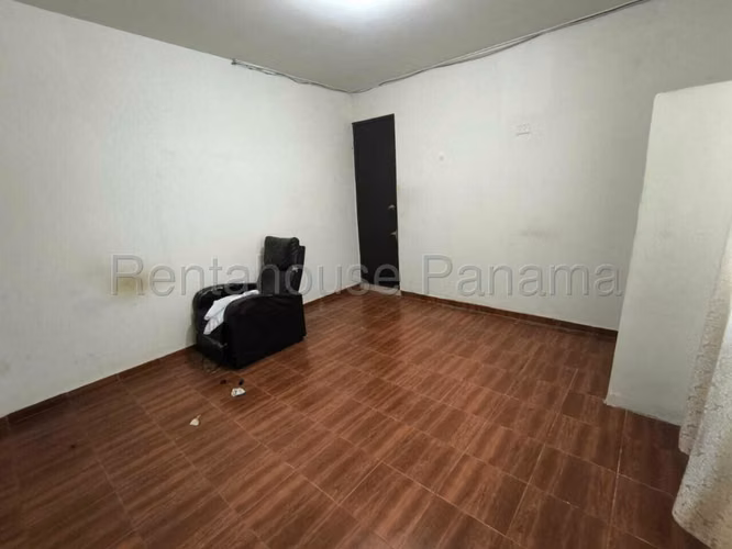 Se Vende Terreno en Parque Lefevre EH