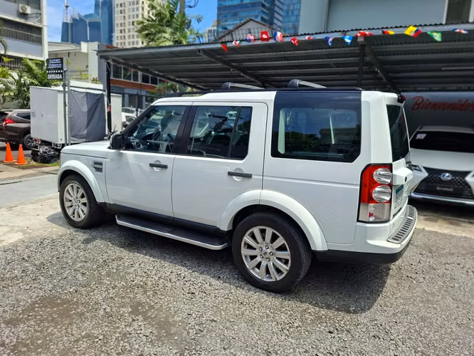 Land Rover Discovery 2012