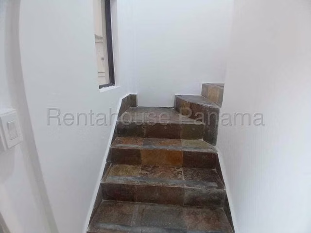 ALQUILER DE LOCAL COMERCIAL EN CALLE 50 - Imagen 3