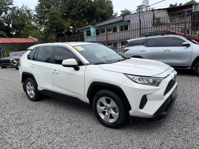 TOYOTA RAV4 2021 AUTOMATICO IMPECABLE - Imagen 3