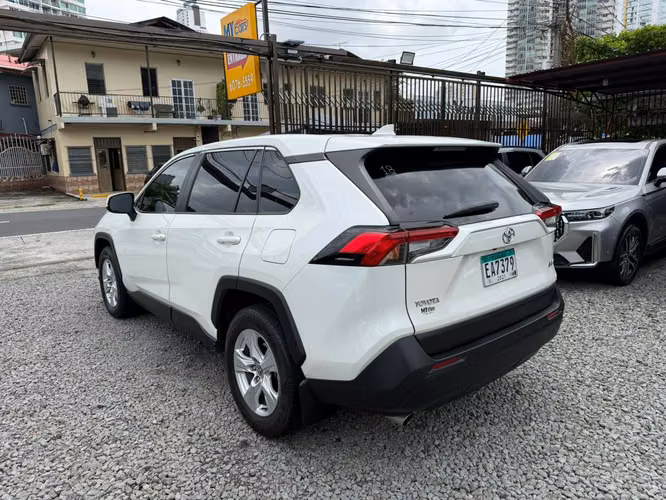 TOYOTA RAV4 2021 AUTOMATICO IMPECABLE - Imagen 7