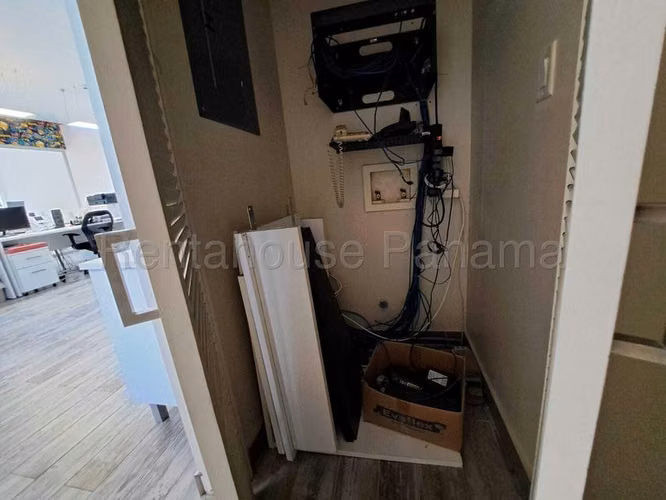  Oficina Moderna en Venta en San Francisco | GC