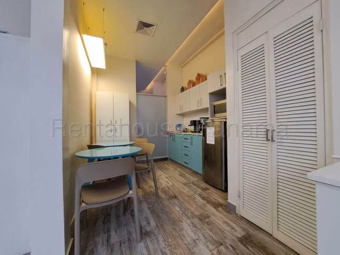  Oficina Moderna en Venta en San Francisco | GC