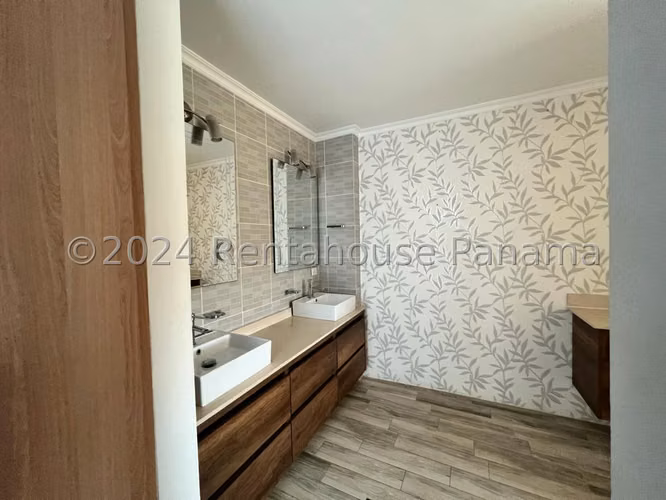Vendo Casa en Costa Sur COSTA ESMERALDA OF26-2777