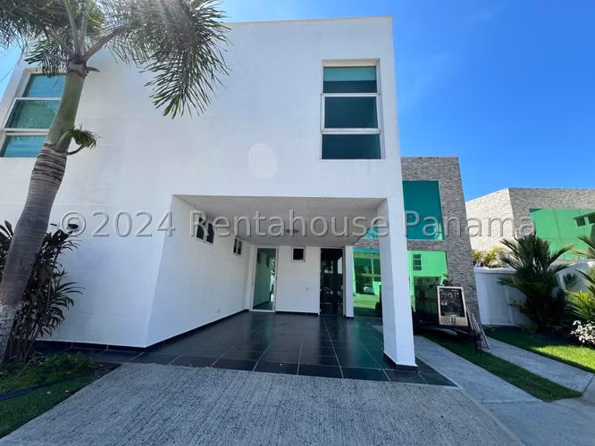 Vendo Casa en Costa Sur COSTA ESMERALDA OF26-2777