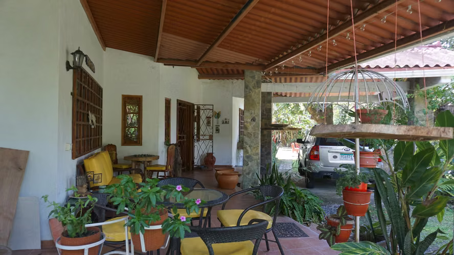 Vendo Casa en El VALLE DE ANTON OF25-986